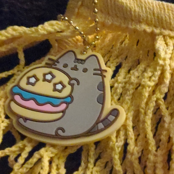 Pusheen anniversary box exclusive tote bag - Picture 3 of 3